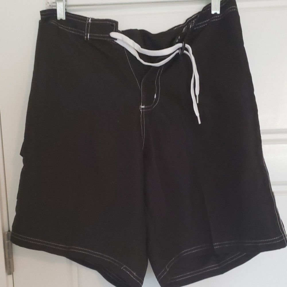 Never worn black board shorts